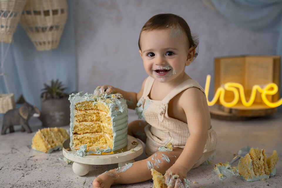 Fotos de bebé de 1 año con tarta en A Coruña. ¡Somos expertos
